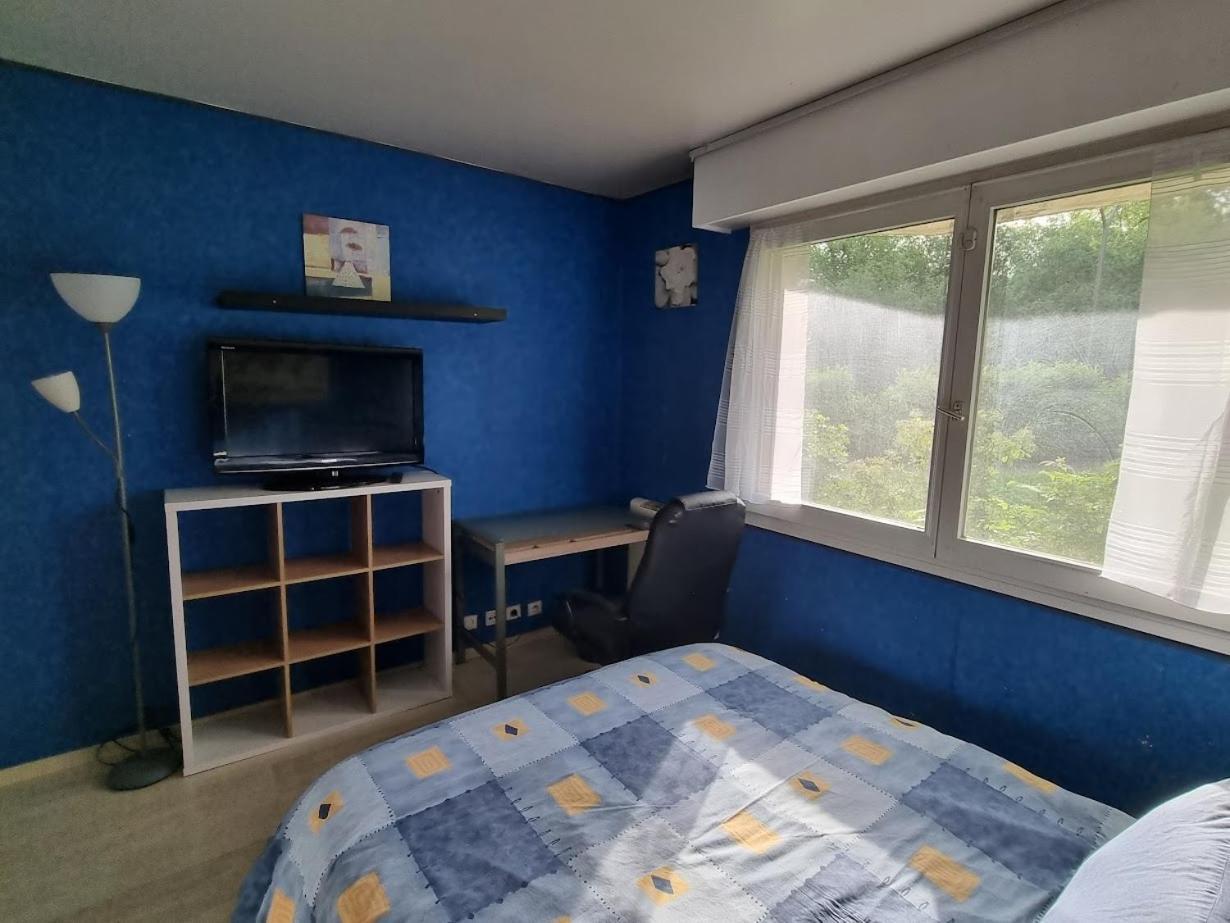 Chambre Avec Sdb Et Toilettes Privatives Rosny-sous-Bois Exterior foto